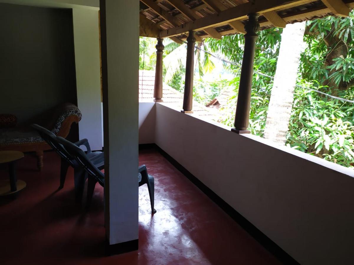 Ambadi'S Villa -Lake View Resort Pallipuram Eksteriør bilde