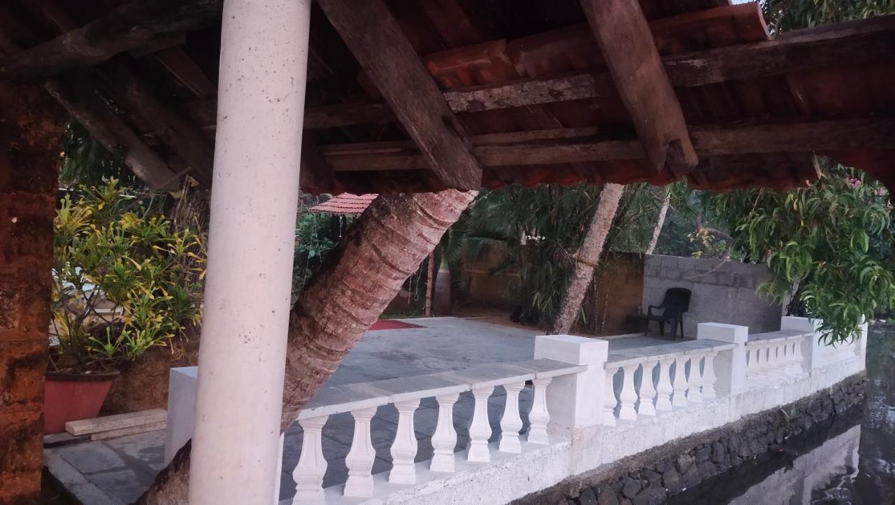 Ambadi'S Villa -Lake View Resort Pallipuram Eksteriør bilde
