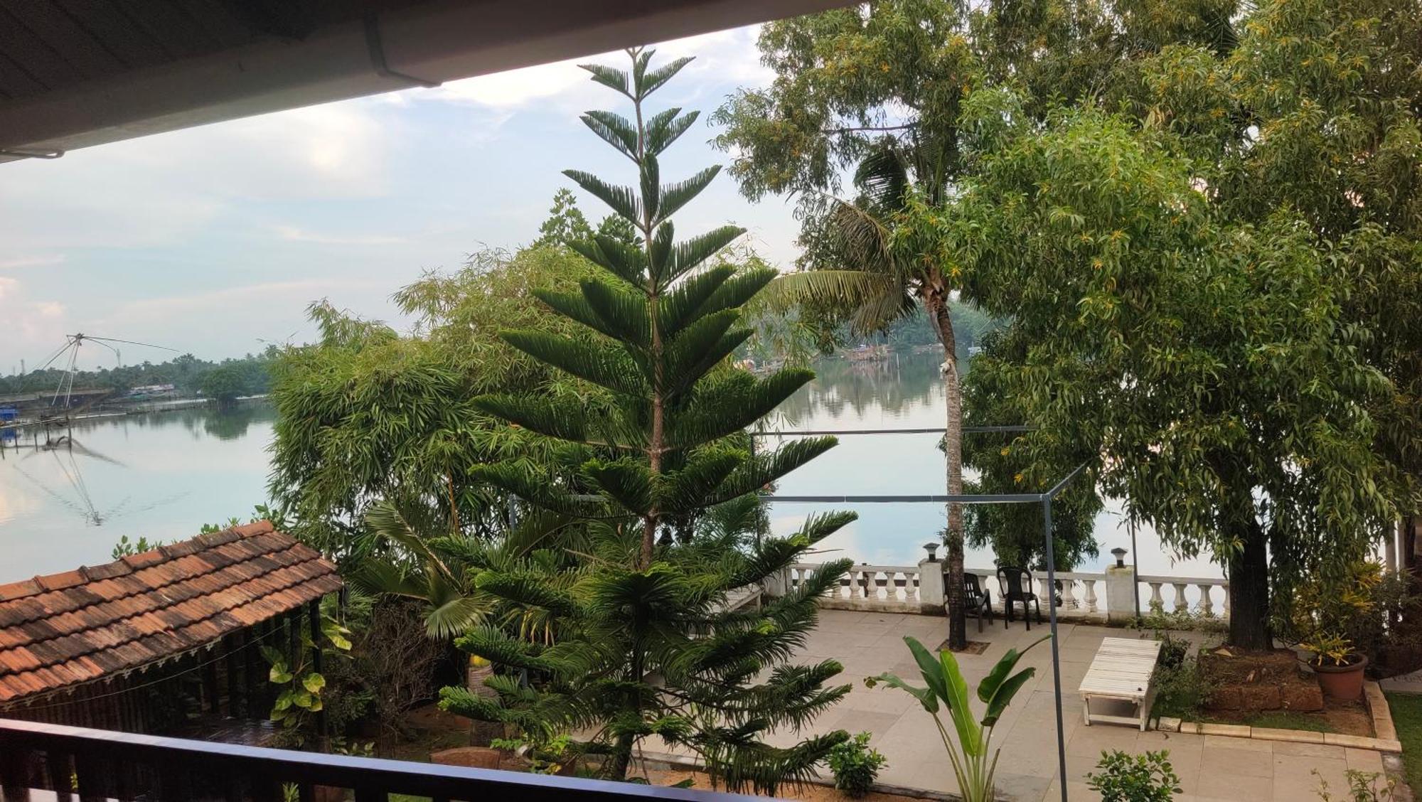Ambadi'S Villa -Lake View Resort Pallipuram Eksteriør bilde