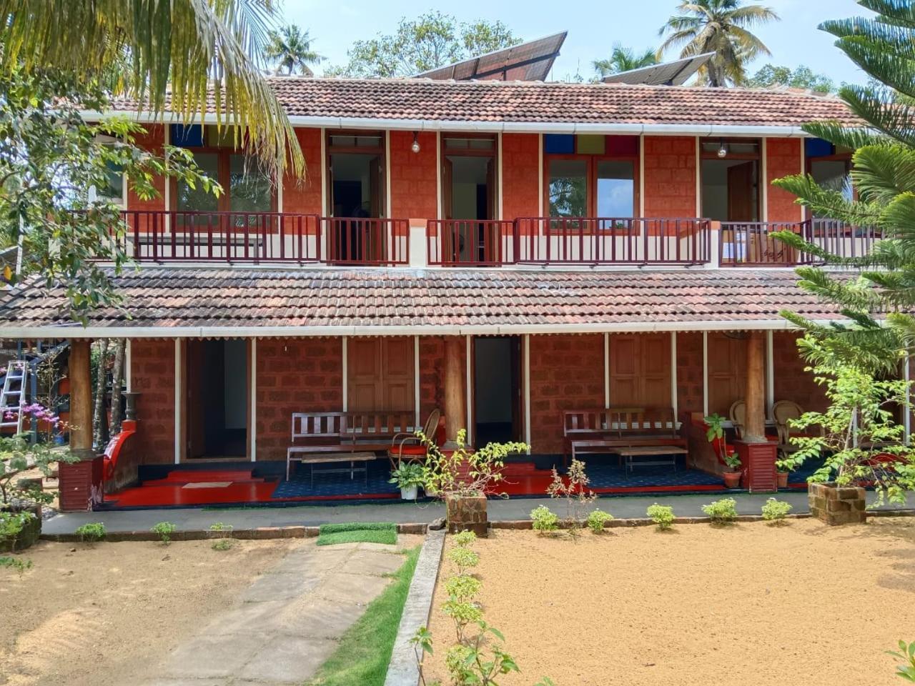 Ambadi'S Villa -Lake View Resort Pallipuram Eksteriør bilde