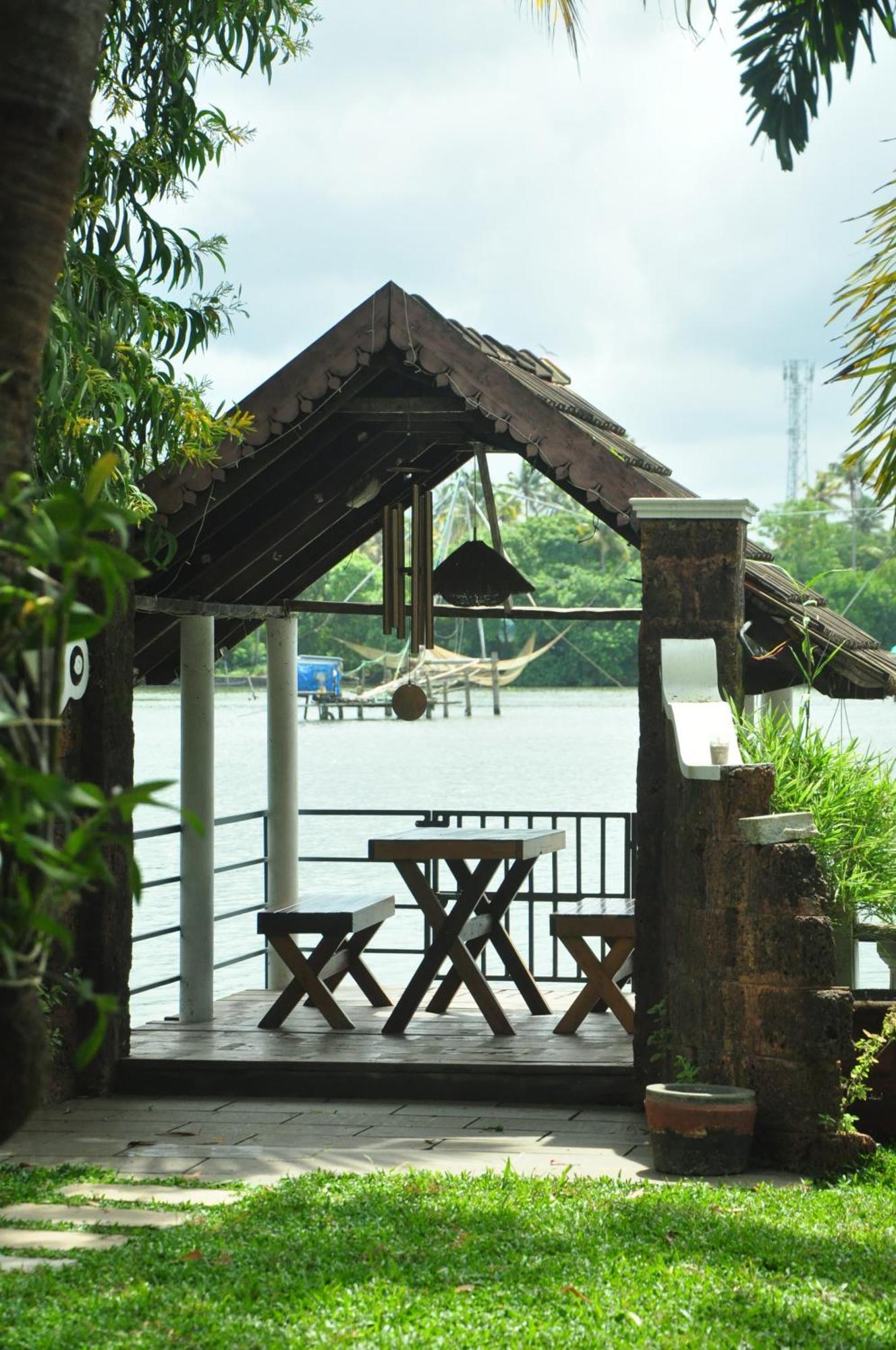 Ambadi'S Villa -Lake View Resort Pallipuram Eksteriør bilde