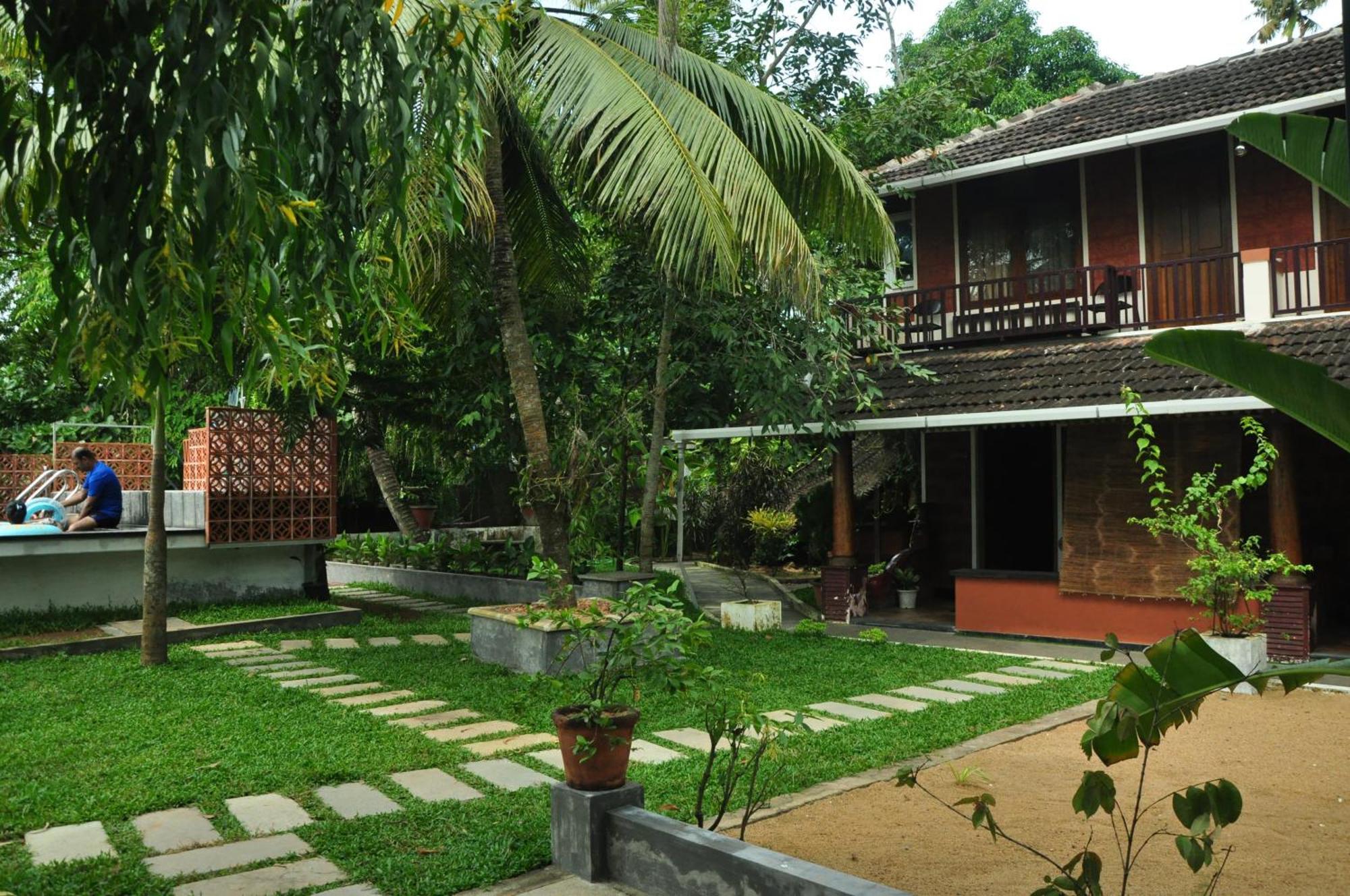 Ambadi'S Villa -Lake View Resort Pallipuram Eksteriør bilde